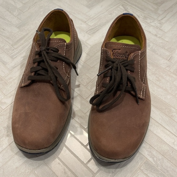 Florsheim Brown dress shoes size 2 M kids - Picture 2 of 6